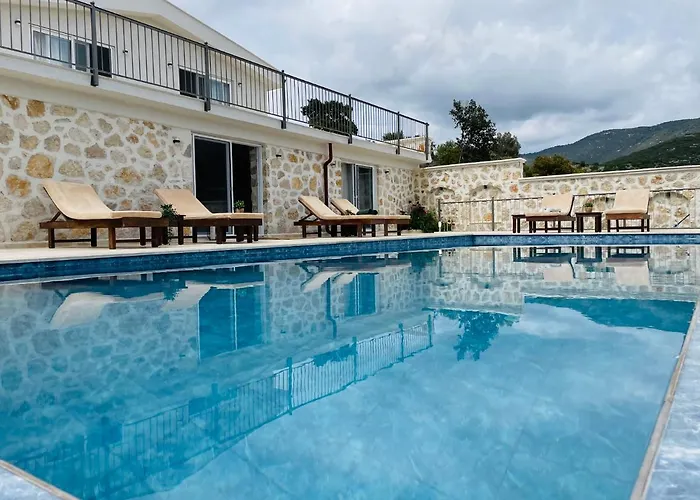 Bezirgan Kalkan