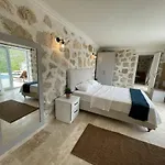 Bezirgan Kalkan Villa *