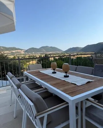 Bezirgan Kalkan Villa